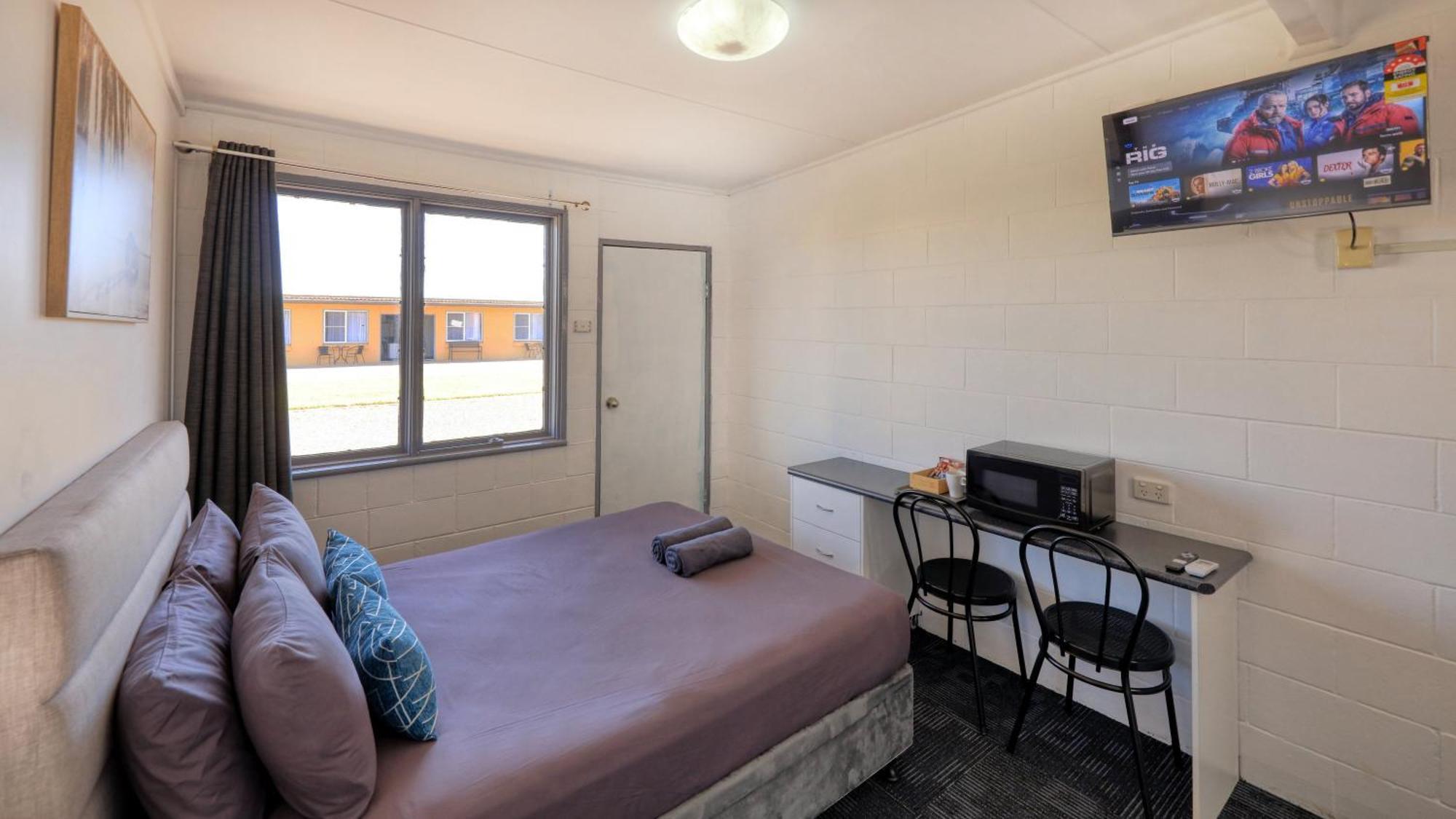 Artesian Motor Inn Under New Management Rams Motel Coonamble Exterior photo